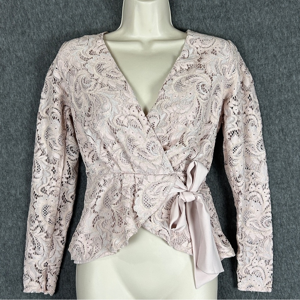 Express pale Pink Blush Lace Peplum Top Size Small Feminine Floral Cottage core